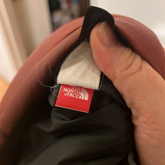 The North Face Puff 700 Fill Down Red Men’s Medium Jacket - Picture 12 of 12